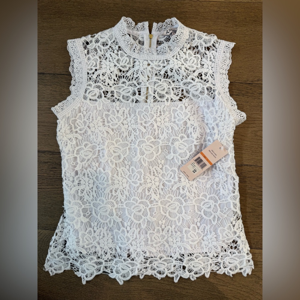 Elegant White Lace Sleeveless Top